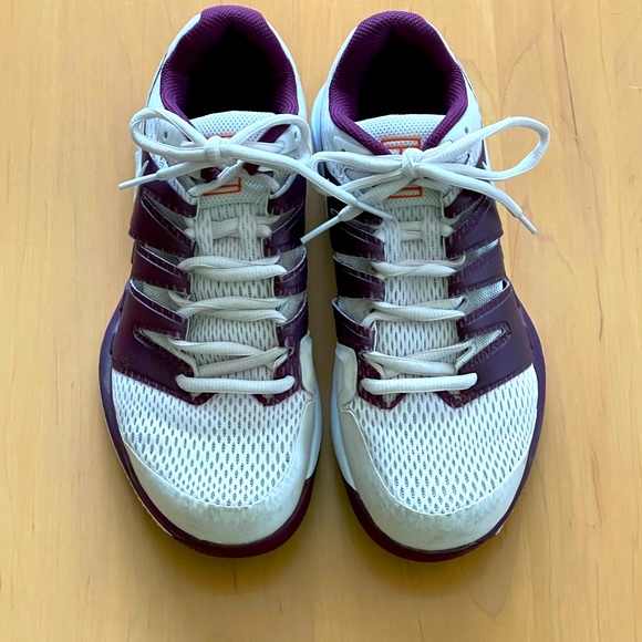 Nike Shoes - NIKE ATHLETIC SHOES